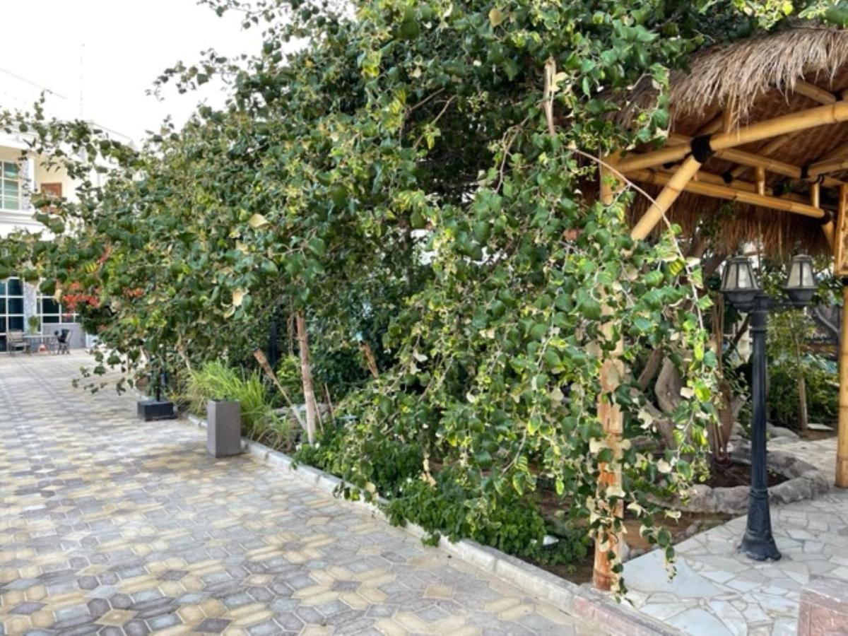 Alhosani Property Abu Dhabi Luaran gambar