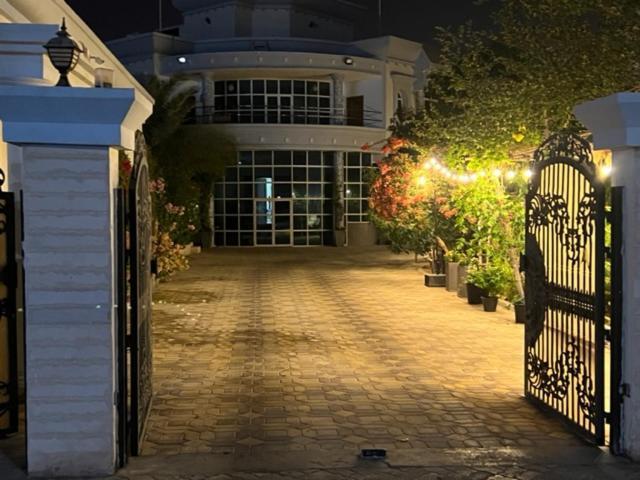 Alhosani Property Abu Dhabi Luaran gambar